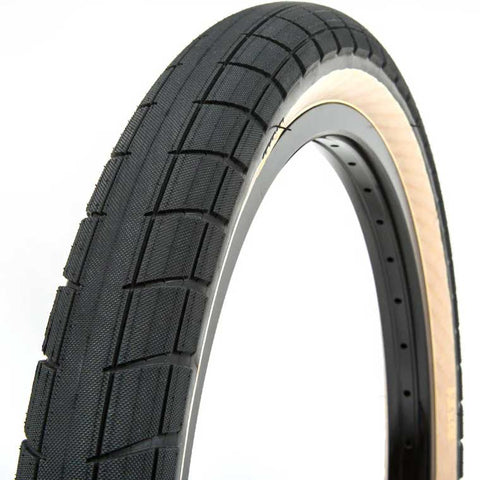 BSD Donnasqueak tire