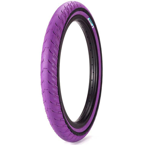 Merritt Option tire